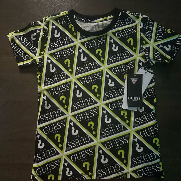 NWT GUESS
BOYS BLACK COTTON PRINTED T-SHIRT - Picture 3 of 6